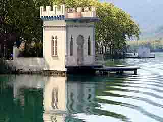  赫罗纳:  加泰罗尼亚:  西班牙:  
 
 Lake of Banyoles